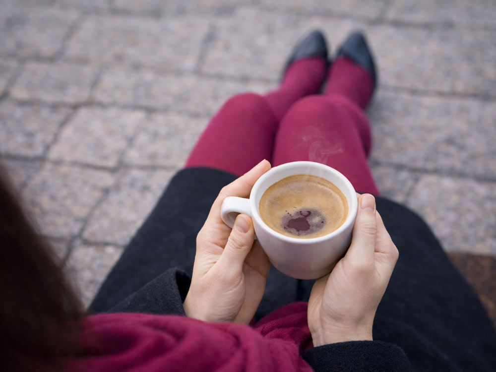 Barva fuksije izredno lepo paše v kombinaciji s črno barvo.